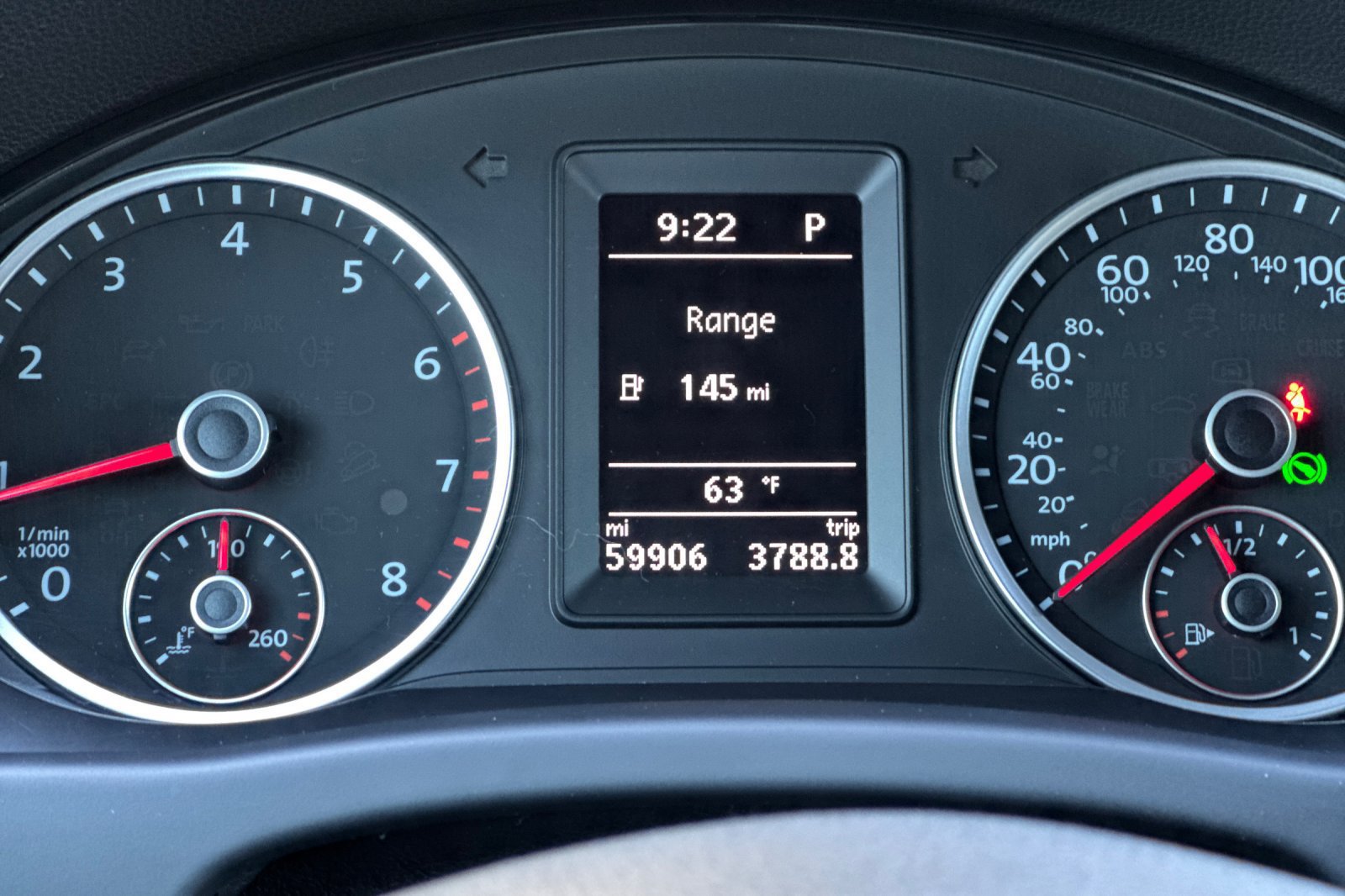 Used 2017 Volkswagen Tiguan S FWD image 25