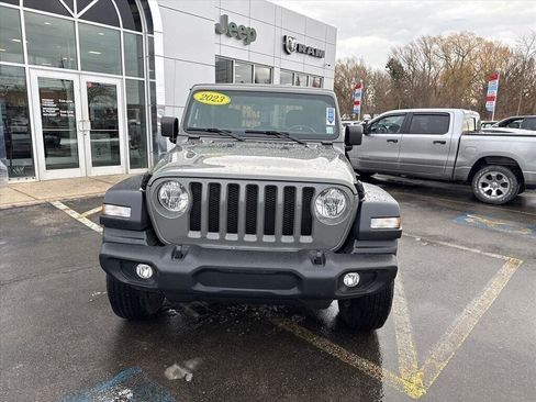 Used 2023 Jeep Wrangler Sport image 8