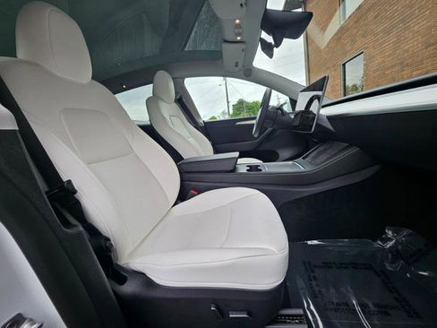 Used 2023 Tesla Model Y Long Range AWD/4WD image 58