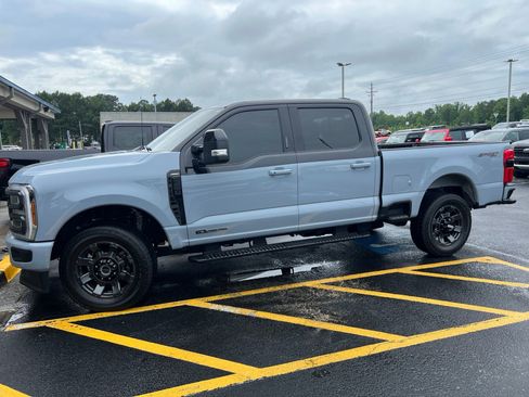 Used 2024 Ford F250 Lariat w/ Lariat Ultimate Package AWD/4WD image 1