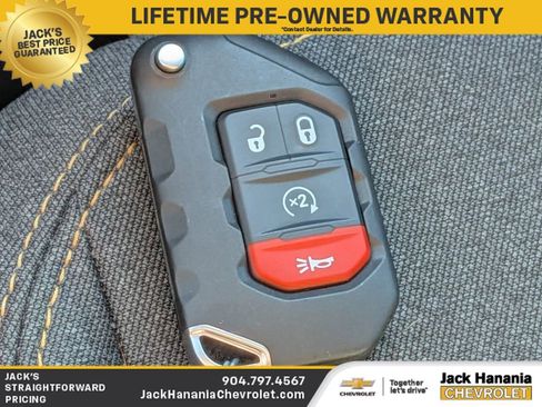 Used 2024 Jeep Wrangler Willys image 32