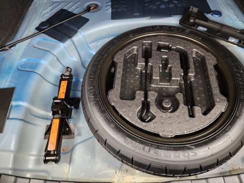 Used 2023 Nissan Sentra SV image 29