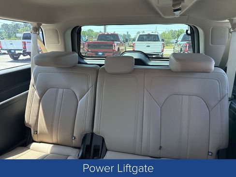 Used 2024 Ford Expedition Max Limited image 15