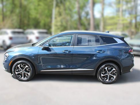 Certified 2023 Kia Sportage EX image 5