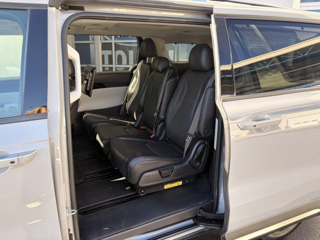 Used 2024 Kia Carnival SX Prestige FWD image 25