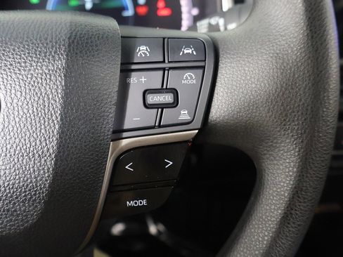 Used 2025 Toyota Camry LE image 36