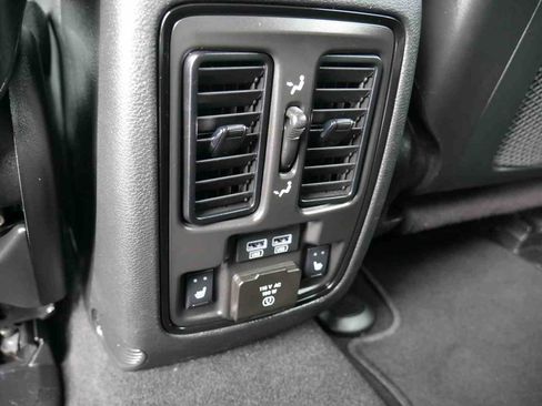 Certified 2024 Dodge Durango GT image 15