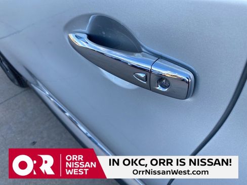 Used 2024 Nissan Murano SV image 14