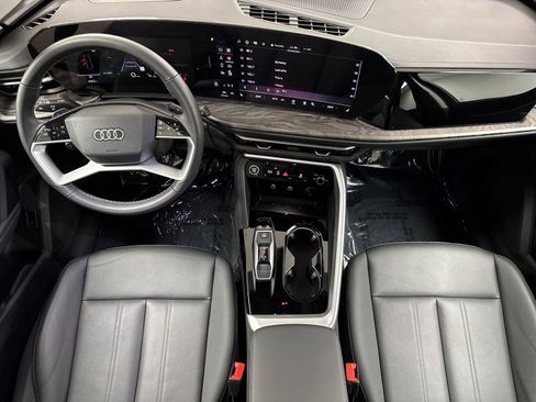 Used 2025 Audi Q5 Premium w/ Premium Plus AWD/4WD image 13