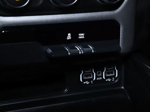 Used 2019 RAM 1500 Big Horn AWD/4WD image 28