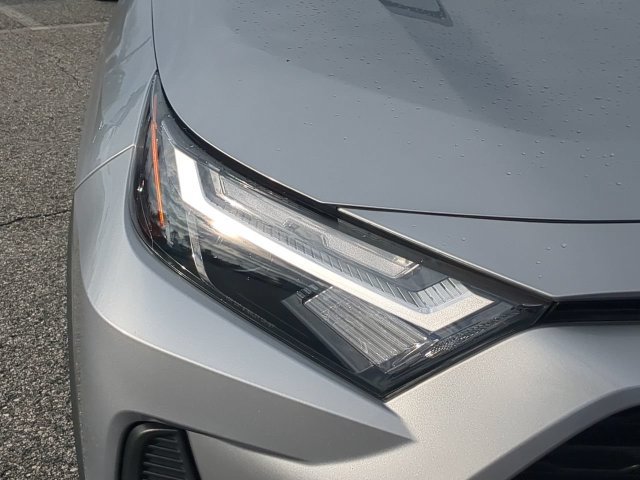Certified 2024 Toyota RAV4 LE AWD/4WD image 10