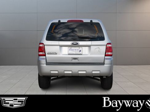Used 2011 Ford Escape XLS w/ 101A Rapid Spec Order Code image 6
