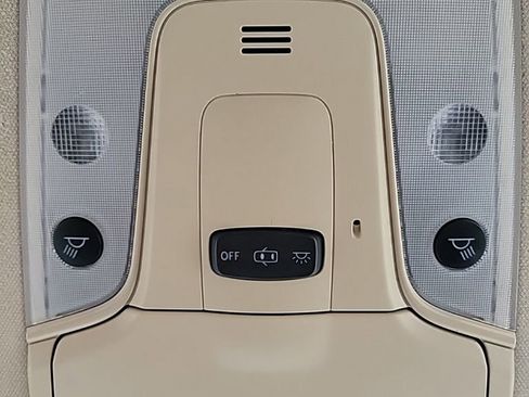 Used 2018 Toyota Prius Four image 30