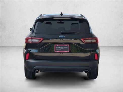 Used 2025 Ford Escape ST-Line AWD/4WD image 7