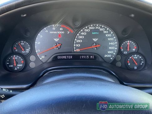 Used 2001 Chevrolet Corvette Convertible w/ Preferred Equipment Group2 RWD image 29
