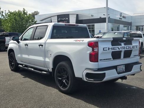 Used 2024 Chevrolet Silverado 1500 Custom w/ Rally Edition AWD/4WD image 6