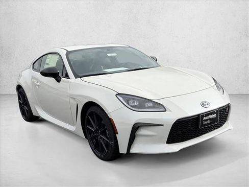 New 2026 Toyota GR86 Premium image 3