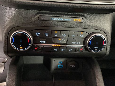 Used 2023 Ford Escape Active AWD/4WD image 6
