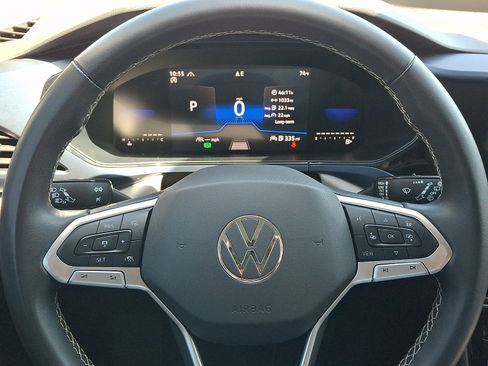 Used 2024 Volkswagen Taos SE AWD/4WD image 20