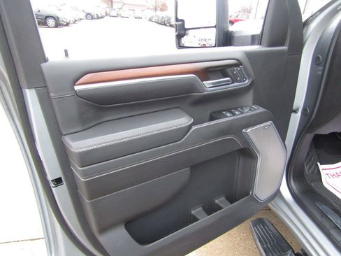 Used 2024 GMC Sierra 2500 Denali w/ Technology Package image 29