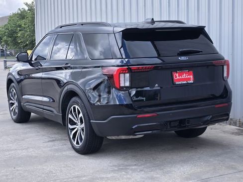 Used 2025 Ford Explorer ST-Line RWD image 10