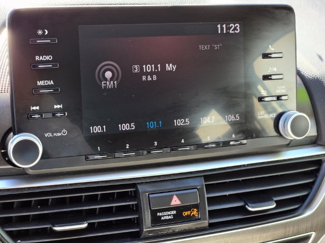 Certified 2018 Honda Accord LX image 17