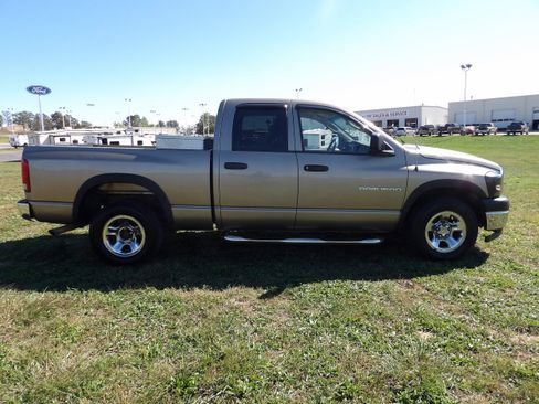 Used 2006 Dodge Ram 1500 Truck ST w/ SXT Group image 5