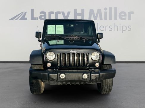 Used 2018 Jeep Wrangler Unlimited Sport S image 8