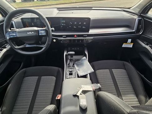 New 2026 Kia Sorento LX FWD image 15