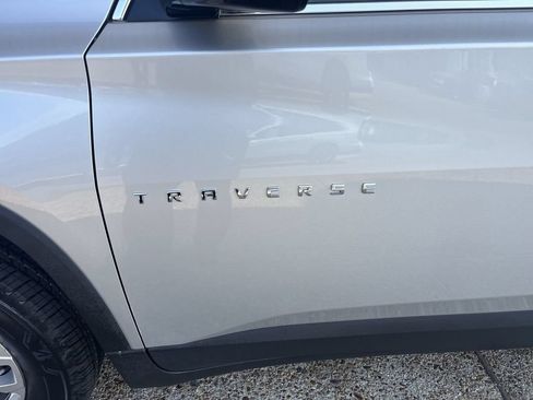 Used 2020 Chevrolet Traverse LS FWD image 31