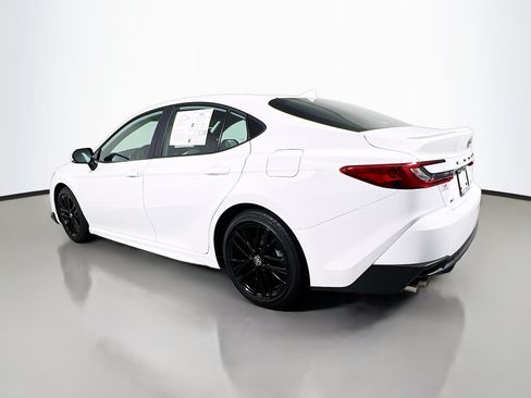 Used 2025 Toyota Camry SE w/ Multimedia Upgrade Package FWD image 8