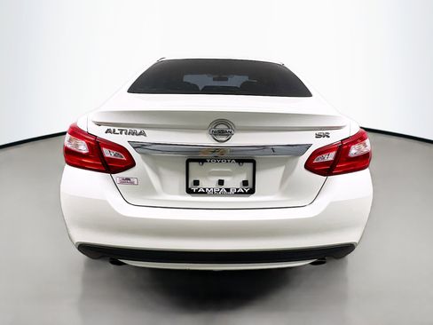 Used 2016 Nissan Altima 2.5 SR image 6