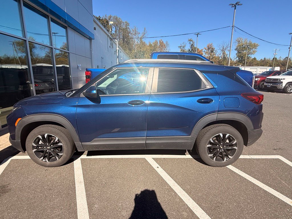 Used 2023 Chevrolet TrailBlazer LT AWD/4WD image 4