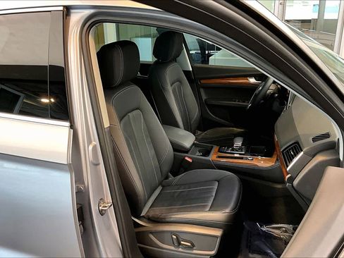 Certified 2023 Audi Q5 2.0T Premium Plus w/ Premium Plus Package image 9