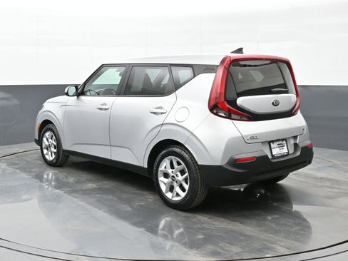 Used 2020 Kia Soul S image 6