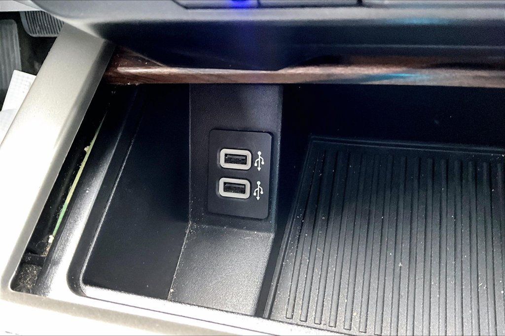 Used 2020 Ford F150 Lariat RWD image 32