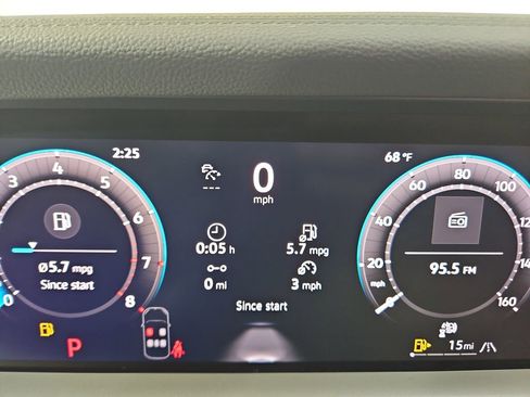 New 2026 Volkswagen Tiguan SE R-Line image 16