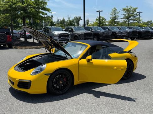 Used 2019 Porsche 911 Carrera image 37