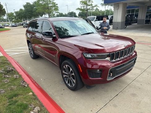 Used 2021 Jeep Grand Cherokee L Overland w/ Advanced Protech Group III AWD/4WD image 1