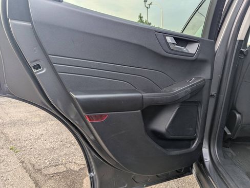 Used 2021 Ford Escape SE AWD/4WD image 14