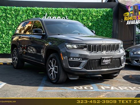 Used 2023 Jeep Grand Cherokee Limited w/ Luxury Tech Group II RWD image 3