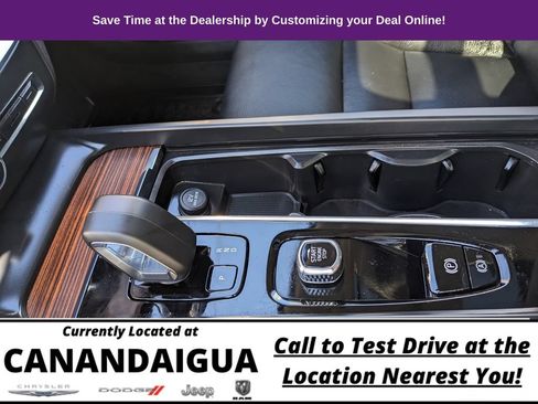 Used 2025 Volvo V60 B5 Cross Country Plus AWD/4WD image 34