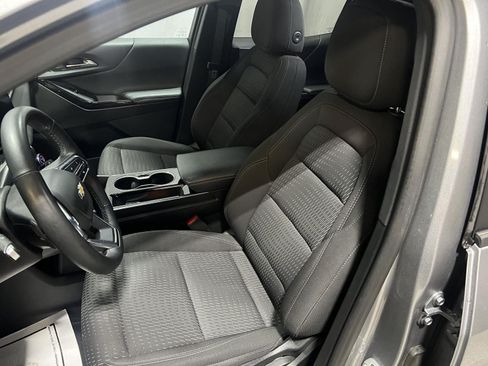 Used 2025 Chevrolet Equinox LT AWD/4WD image 20