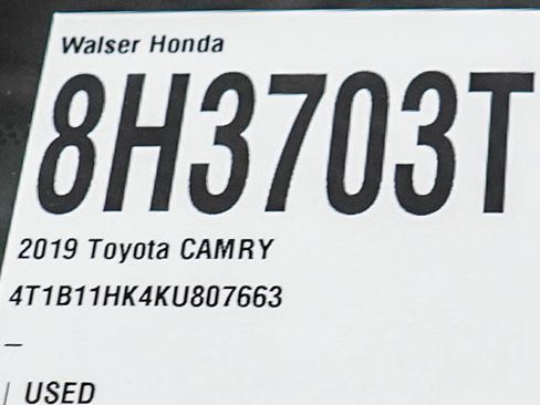 Used 2019 Toyota Camry XLE FWD image 28