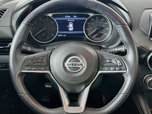 Used 2020 Nissan Sentra SR w/ Premium Package FWD image 17
