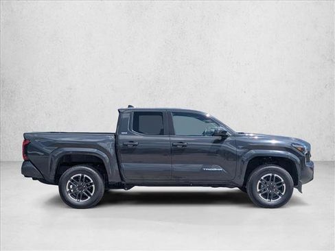Used 2024 Toyota Tacoma SR5 w/ SR5 Upgrade Package RWD image 4