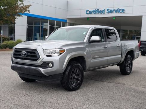 Used 2023 Toyota Tacoma SR5 RWD image 4