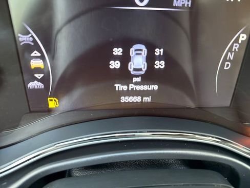 Used 2018 Jeep Grand Cherokee High Altitude image 26