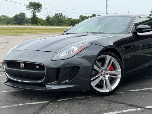 Used 2017 Jaguar F-TYPE Coupe RWD image 2