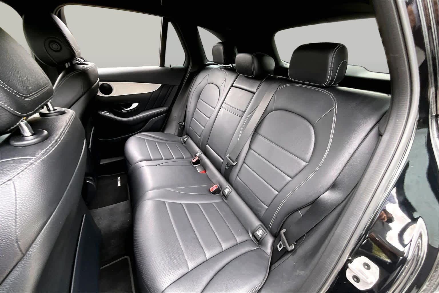 Used 2022 Mercedes-Benz GLC 300 image 27